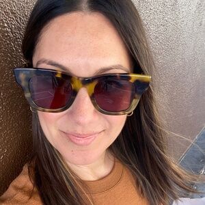 Meet your Posher, Monica